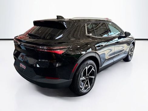 New 2026 Chevrolet Equinox EV LT image 6