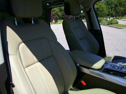 Used 2022 Land Rover Range Rover Sport SE AWD/4WD image 40