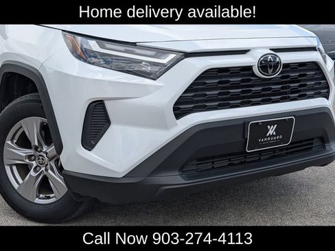 Used 2022 Toyota RAV4 XLE w/ Convenience Package AWD/4WD image 11