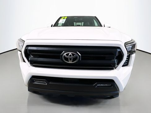 Used 2024 Toyota Tacoma SR5 image 11