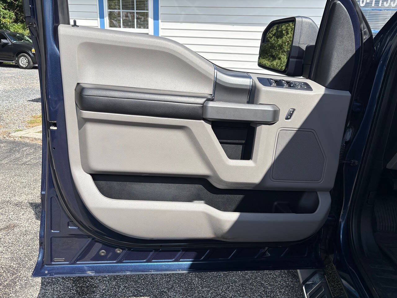 Used 2017 Ford F150 XLT w/ Equipment Group 302A Luxury AWD/4WD image 12