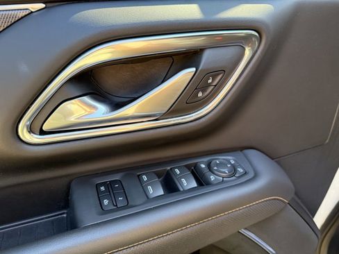 Used 2023 GMC Yukon AT4 image 16