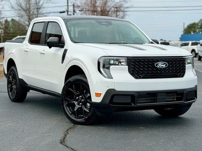 New 2026 Ford Maverick Lariat w/ Black Appearance Package