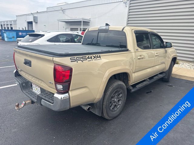 Used 2018 Toyota Tacoma SR5 AWD/4WD image 5