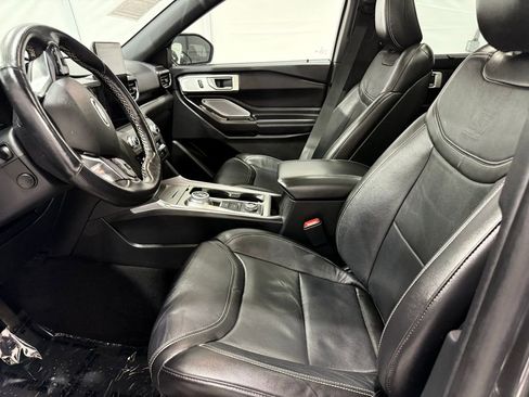 Used 2020 Ford Explorer ST w/ Premium Technology Package image 14