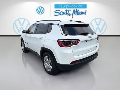 Used 2022 Jeep Compass Latitude w/ Sun and Sound Group FWD image 5