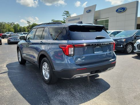 Used 2026 Ford Explorer Active w/ Active Comfort Package RWD image 4