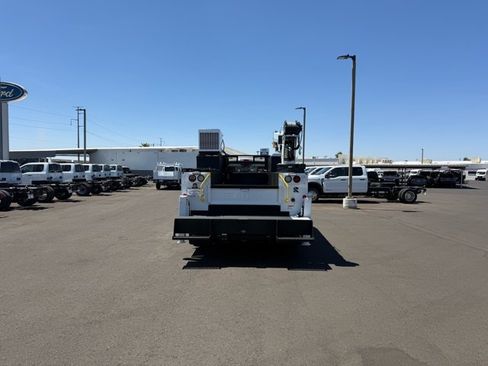 New 2026 Ford F550 4x4 Regular Cab Super Duty image 3