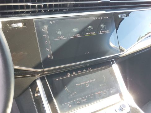 Used 2023 Audi Q7 3.0T Premium w/ Convenience Package image 31