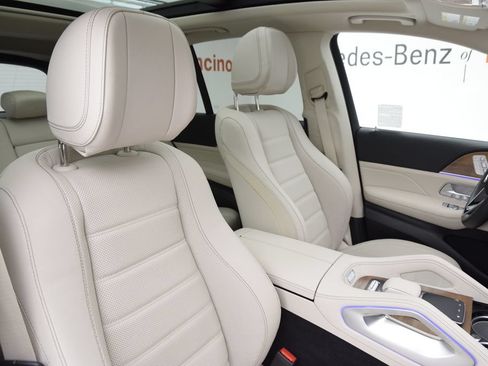 Used 2024 Mercedes-Benz GLE 580 4MATIC image 17