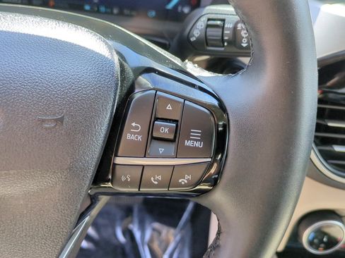 Used 2022 Ford Escape SEL w/ Technology Package FWD image 20