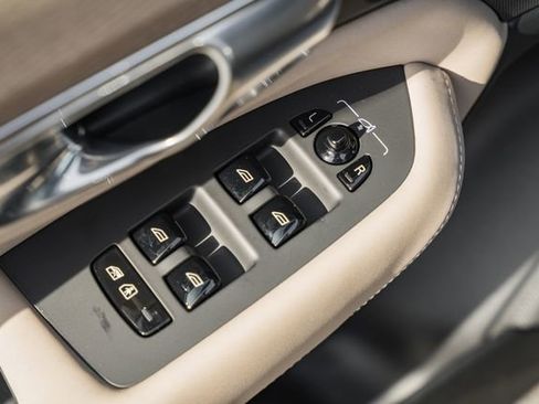 New 2026 Volvo XC90 B6 Plus w/ Protection Package Premier AWD/4WD image 40