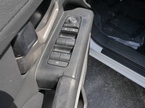 Used 2025 Toyota Tacoma TRD Off-Road AWD/4WD image 20