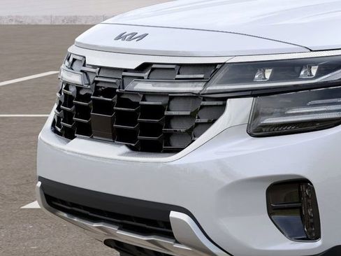 New 2025 Kia Seltos SX w/ SX Sunroof Package image 12