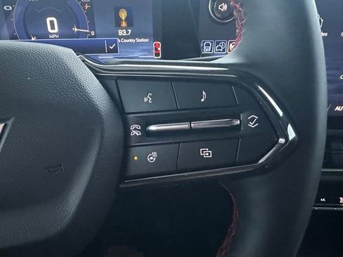 Certified 2024 Chevrolet Equinox EV RS image 29