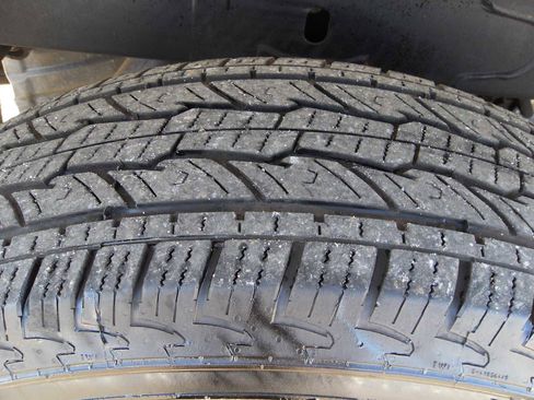 Used 2025 Chevrolet Silverado 1500 LT AWD/4WD image 22