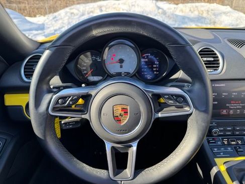 Used 2021 Porsche 718 Boxster S image 17