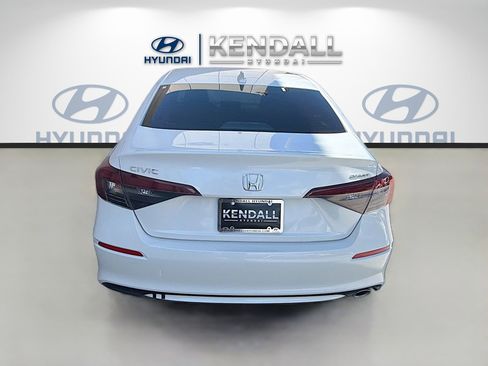 Used 2025 Honda Civic Sport image 5