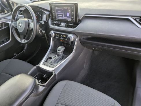 Used 2022 Toyota RAV4 LE image 31