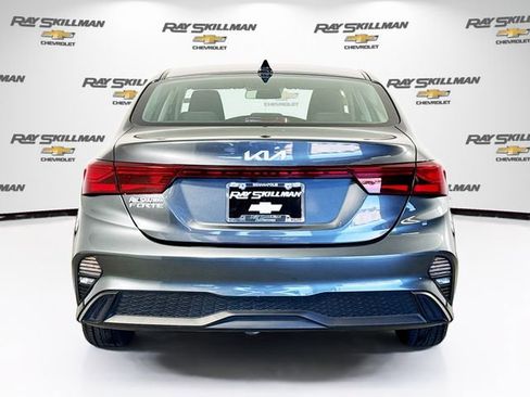 Used 2024 Kia Forte LXS FWD image 6