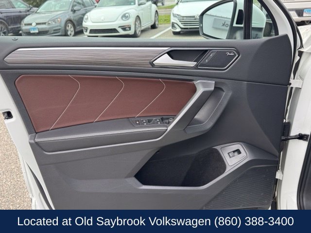 Used 2022 Volkswagen Tiguan SEL R-Line AWD/4WD image 35