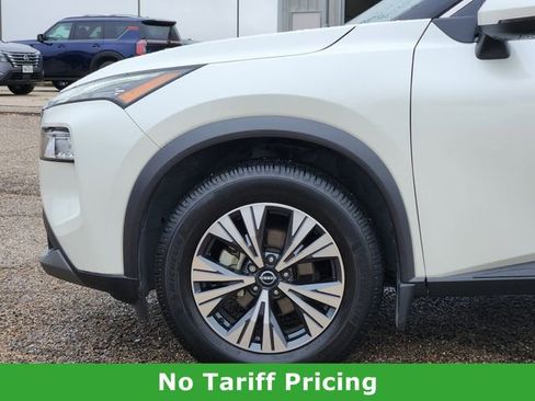 Used 2023 Nissan Rogue SV FWD image 7