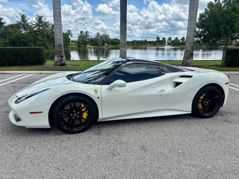 Used 2017 Ferrari 488 Spider RWD image 2