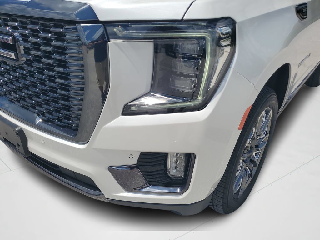 Used 2024 GMC Yukon Denali Ultimate AWD/4WD image 25