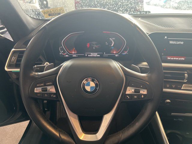 Used 2022 BMW 330i Sedan w/ Driving Assistance Package RWD image 10