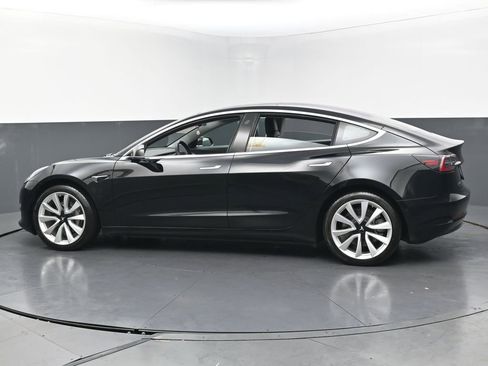 Used 2018 Tesla Model 3 Mid Range image 7