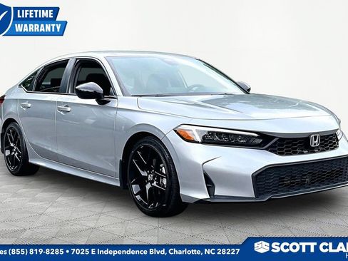 Used 2025 Honda Civic Sport image 1