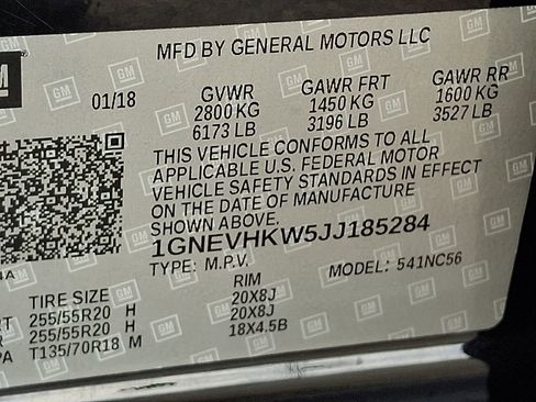 Used 2018 Chevrolet Traverse LT w/ LPO, 'HIT The Road' Package image 27