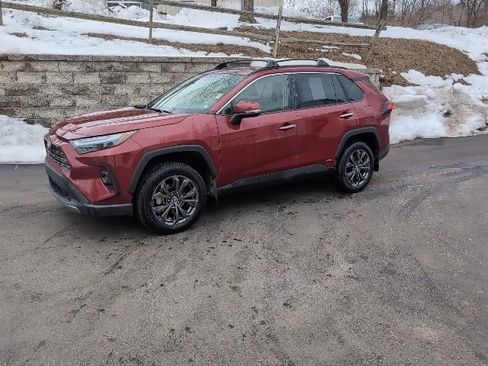 Used 2024 Toyota RAV4 Limited w/ Advanced Technology Package image 5