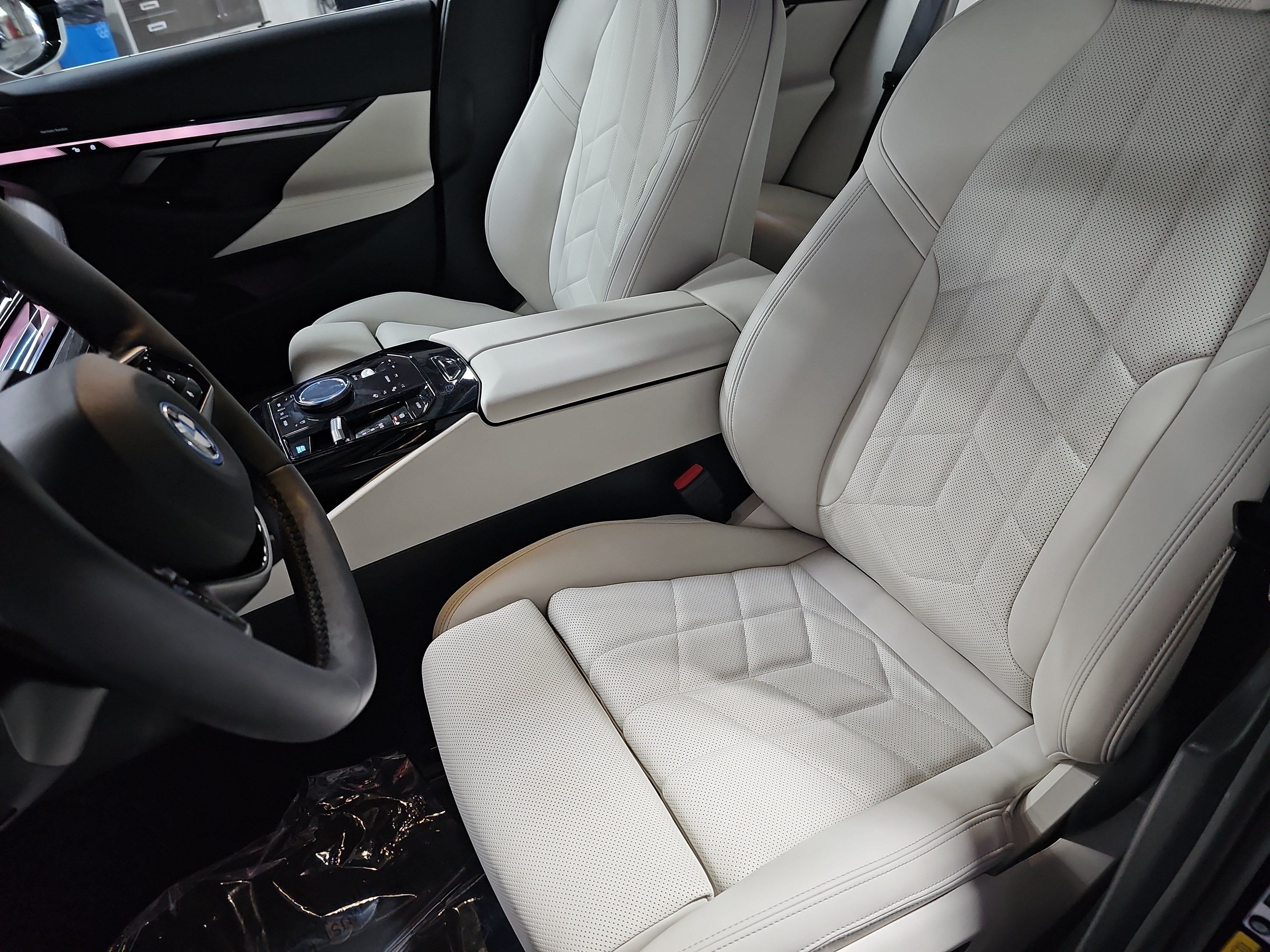 Certified 2026 BMW i5 eDrive40 RWD image 16