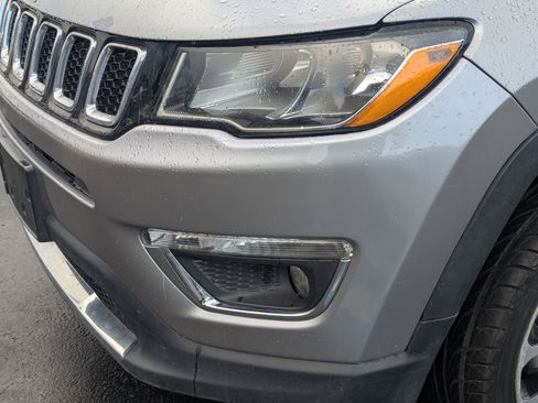 Used 2018 Jeep Compass Limited w/ Safe & Security Group AWD/4WD image 12