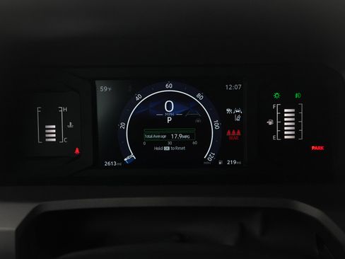 Used 2025 Toyota Tacoma SR5 image 27