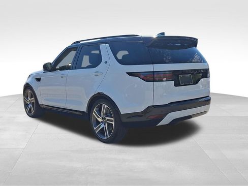 Used 2023 Land Rover Discovery S R-Dynamic image 4
