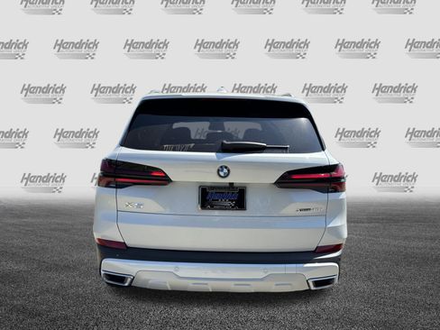 Used 2026 BMW X5 xDrive40i w/ Premium Package image 8