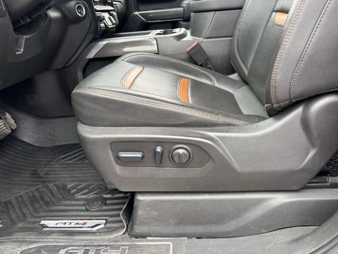 Used 2023 GMC Sierra 2500 AT4 w/ AT4 Preferred Package AWD/4WD image 20