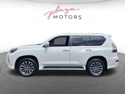Used 2021 Lexus GX 460 Luxury w/ Accessory Package AWD/4WD image 8
