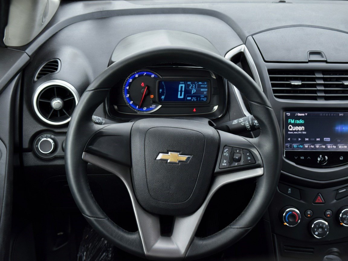 Used 2016 Chevrolet Trax LS w/ LPO, Cargo Package FWD image 13