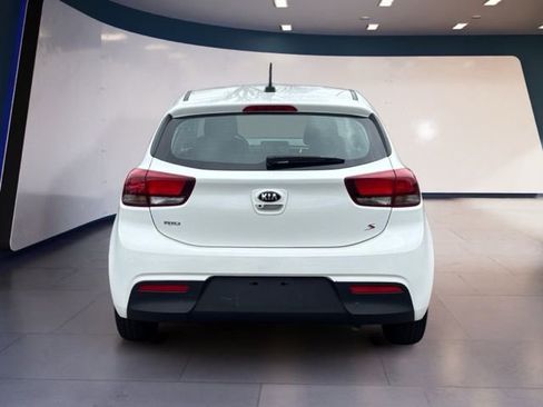 Certified 2021 Kia Rio S image 4