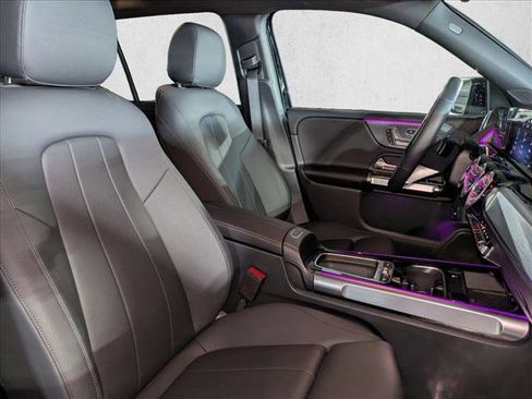 Certified 2025 Mercedes-Benz GLB 250 image 19