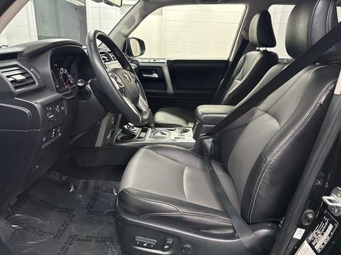 Used 2022 Toyota 4Runner SR5 Premium w/ Moonroof Package image 18