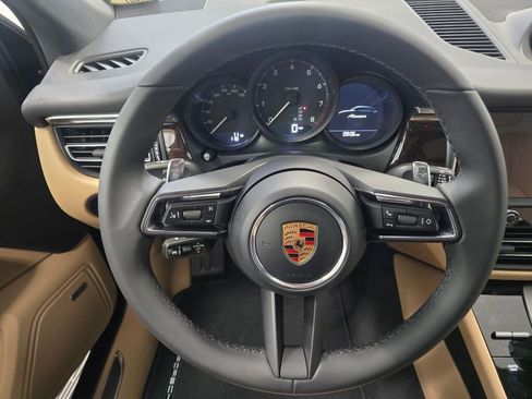 New 2026 Porsche Macan image 15