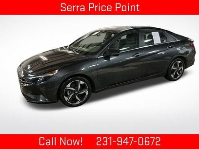 Used 2021 Hyundai Elantra SEL w/ Convenience + Premium Package