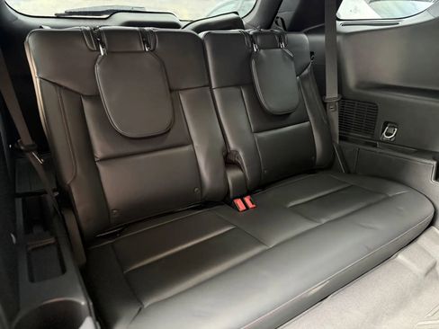 Used 2025 Ford Explorer ST-Line w/ Premium Package image 48