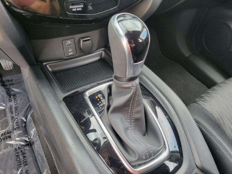 Used 2017 Nissan Rogue S FWD image 36