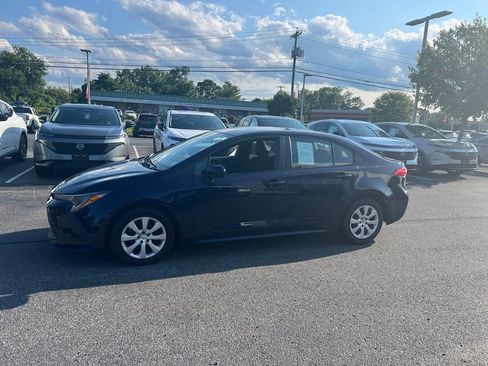 Used 2024 Toyota Corolla LE FWD image 7