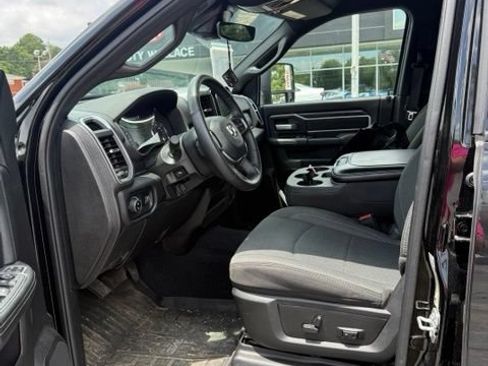 Used 2024 RAM 2500 Big Horn w/ Night Edition AWD/4WD image 8